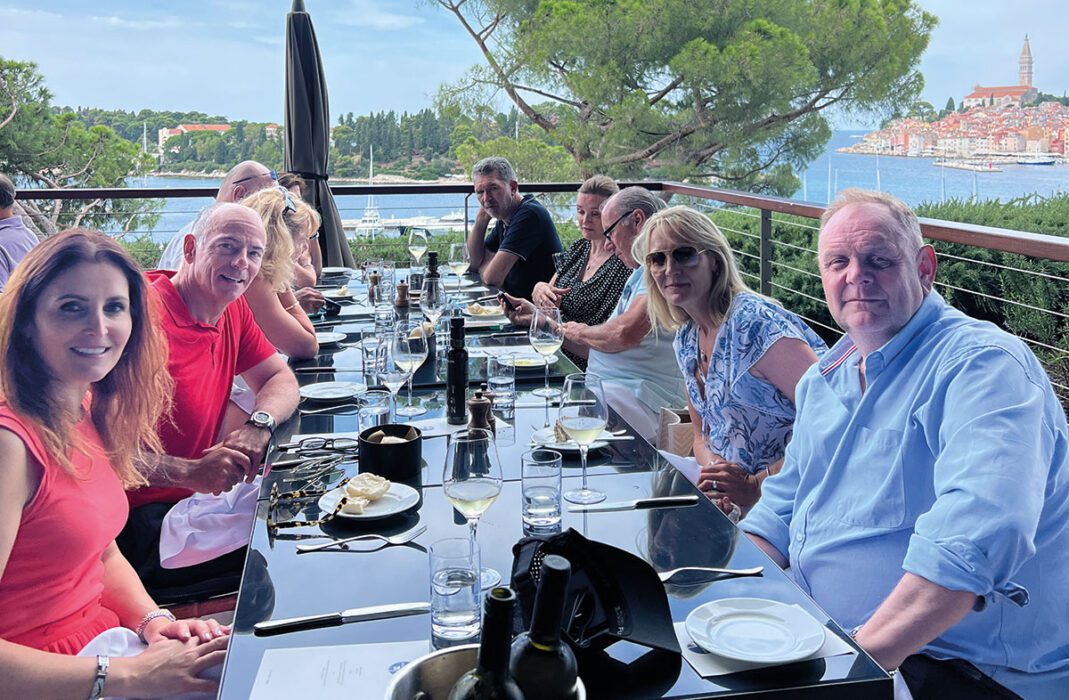 MMM Magazine IMG 4132